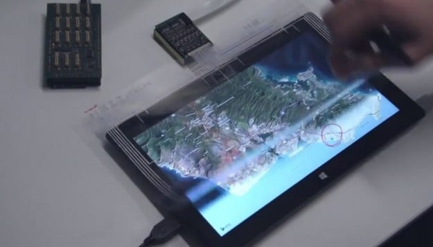 Microsoft diseña una cubierta inteligente deformable para las tablets Surface
