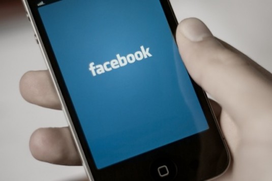 Facebook actualiza su app para iOS que ahora acepta VoIP