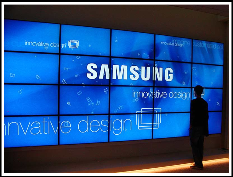 Sign samsung. LFD панель. Инфопанели.