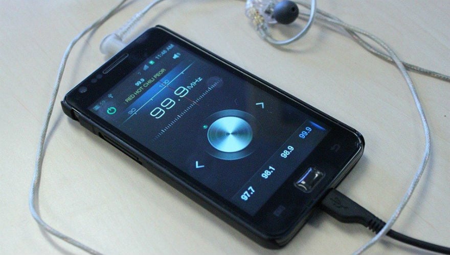 Impedir Pensar en el futuro Incorrecto Se puede escuchar radio FM desde el smartphone con audífonos inalámbricos?