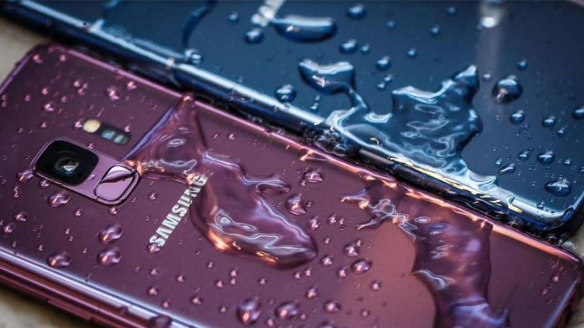 Los móviles más resistentes al agua