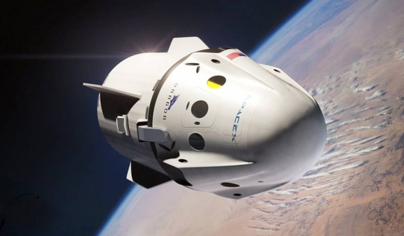 prueba-el-simulador-de-spacex-para-manejar-la-nave-que-lanzaran-proximamente-al-espacio