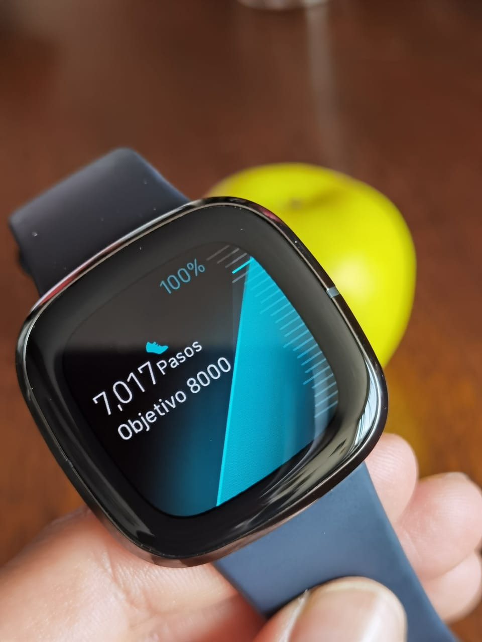 Con GPS y ECG: Fitbit vuelve a la carga con sus relojes Versa 4, Sense 2 y  la pulsera Inspire 3