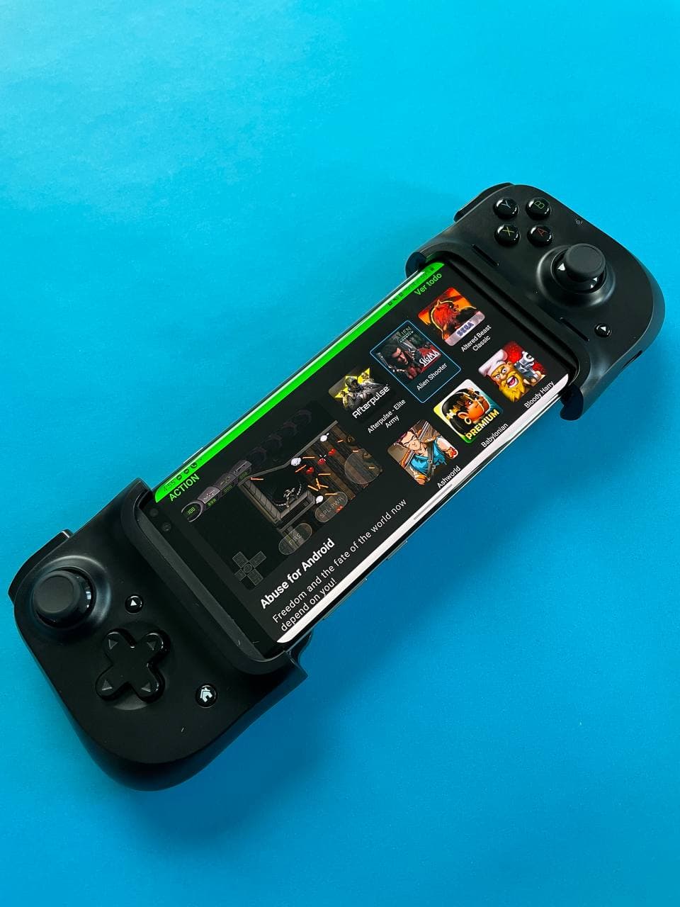 Razer Kishi review: the gadget that turns your phone into a portable console