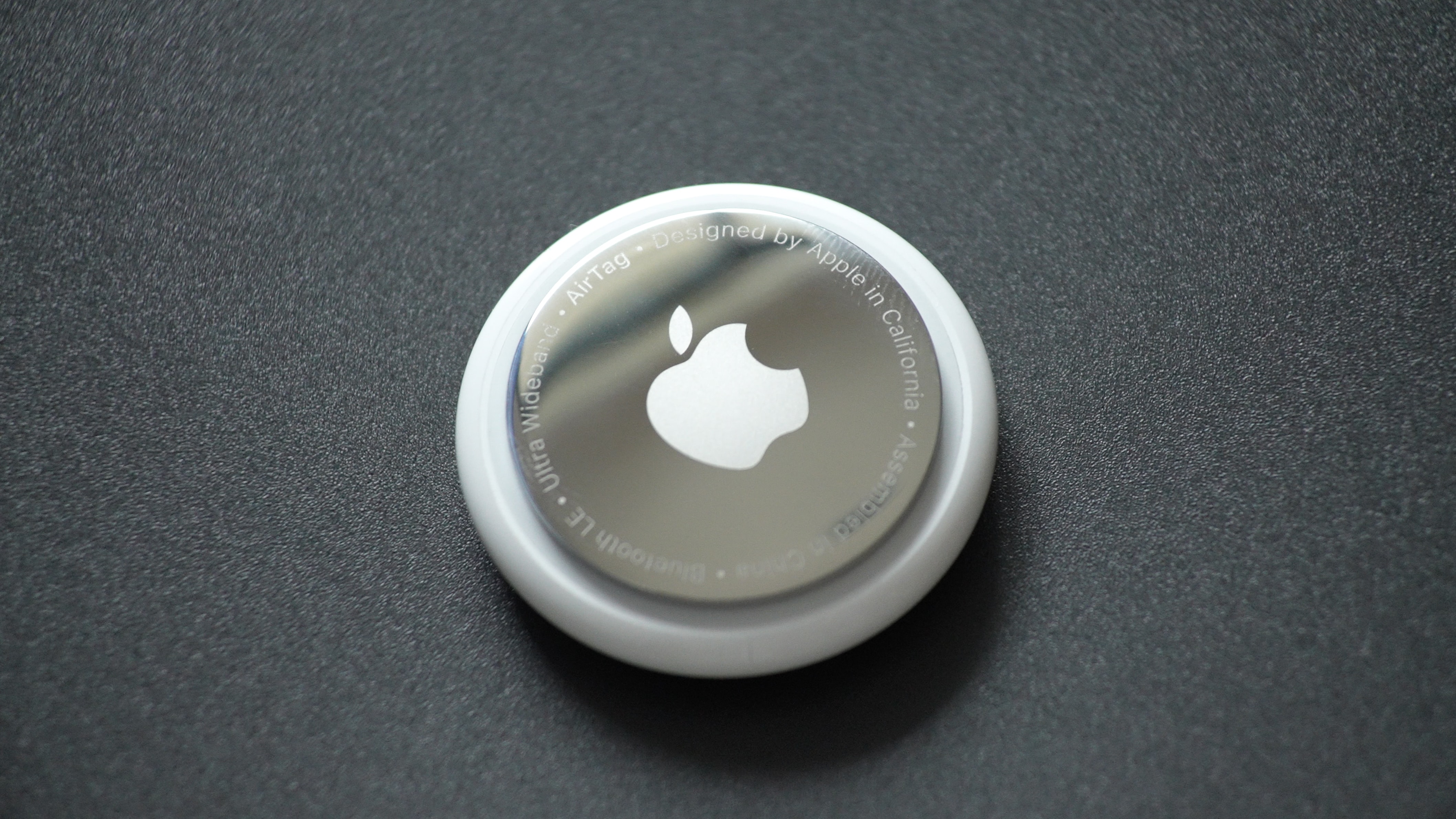 unocero - Reseña AirTag: el gadget más económico de Apple tiene mucho valor