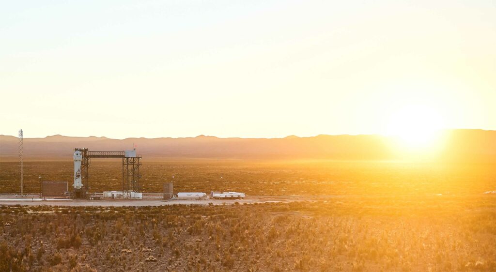 unocero - Un estudiante de 18 años irá al espacio junto con Jeff Bezos - Vimarsana News
