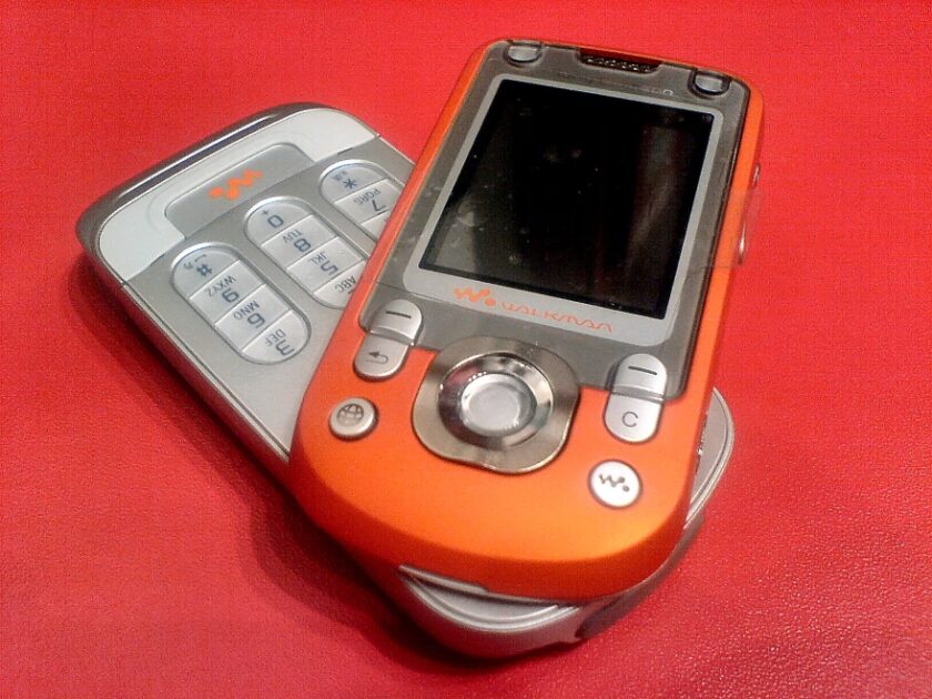 This Is How The Sony Ericsson Walkman W600 Was Promoted In Mexico In ...