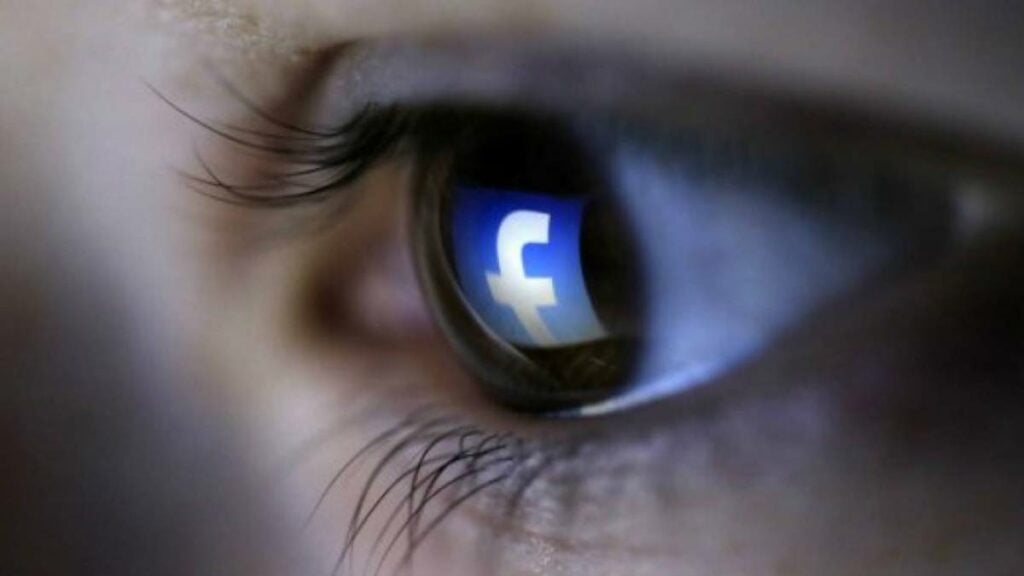 50-mil-usuarios-de-instagram-y-facebook-podrian-haber-sido-espiados